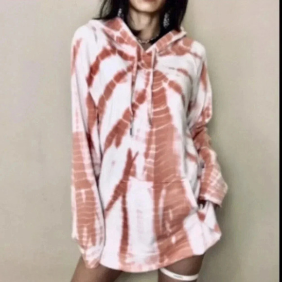 Young Fabulous & Broke Tie Dye Oversized Hoodie - Picture 1 of 4